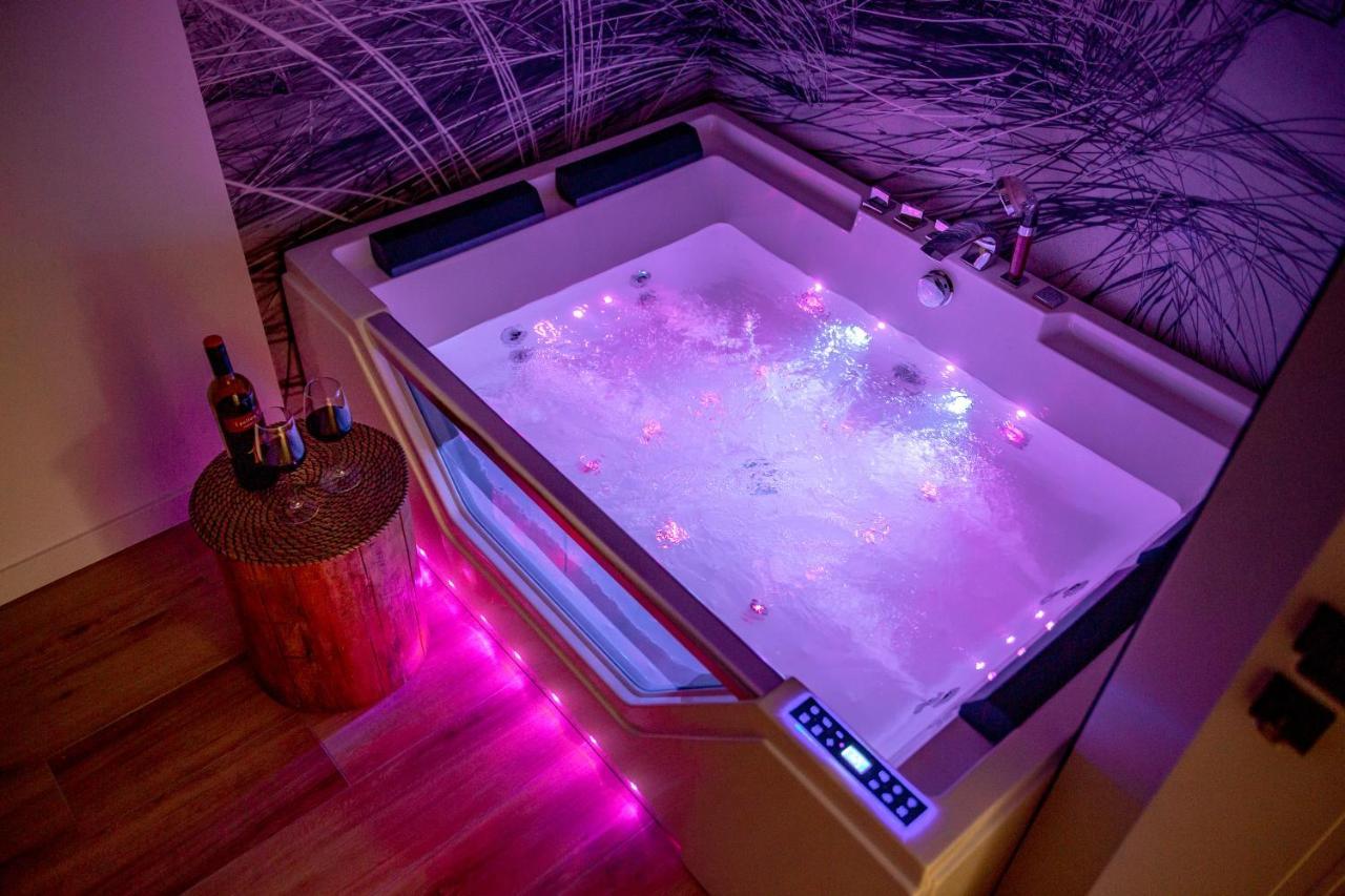 Apartament Z Jacuzzi & Sauna Chillout Kolobrzeg Dış mekan fotoğraf