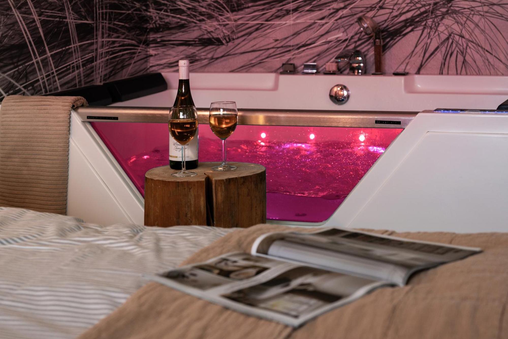 Apartament Z Jacuzzi & Sauna Chillout Kolobrzeg Dış mekan fotoğraf